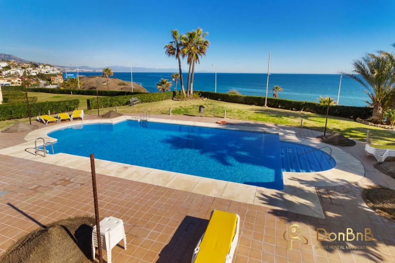 Beautiful Apartment With Sea View In Mijas Costa Ла-Кала-де-Михас